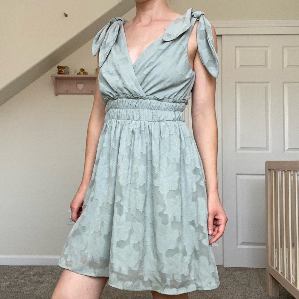 Speechless sage green floral dress